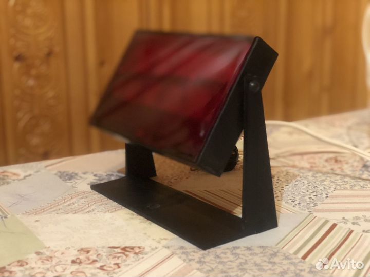 Красная лампа