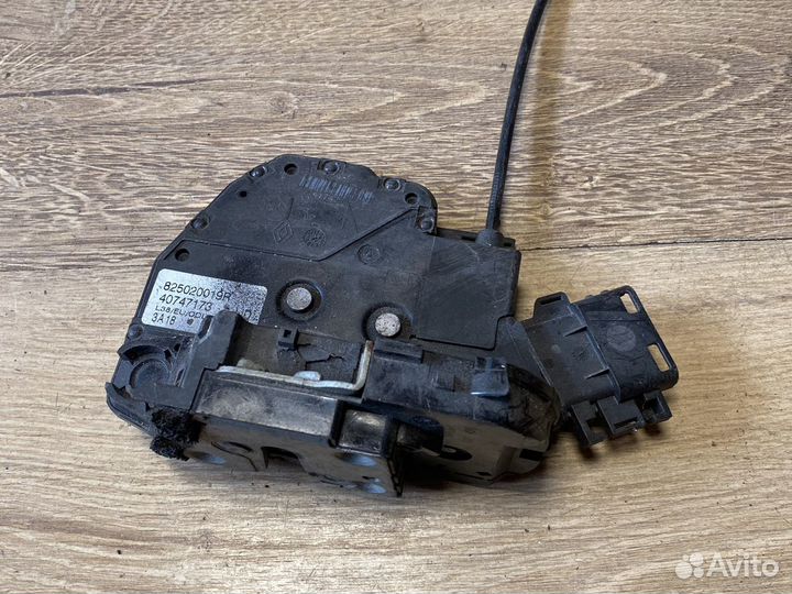 Renault fluence замок задней правой двери