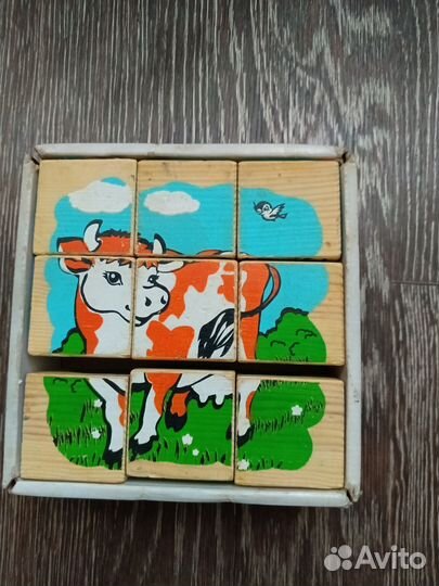 Детские игрушки пазлы, кубики