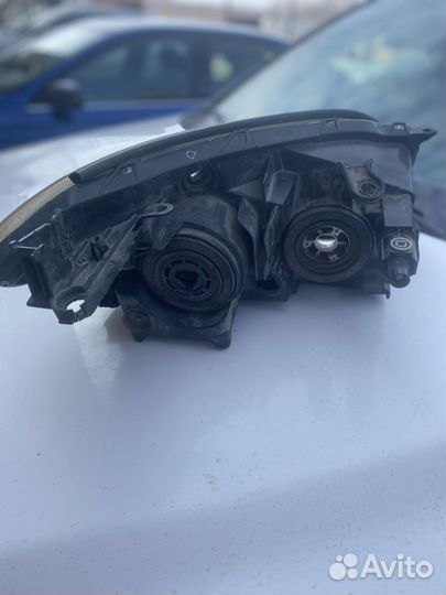 Фара Toyota rav 4