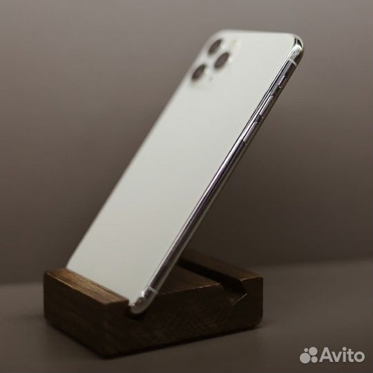 iPhone 11 Pro Max, 64 ГБ