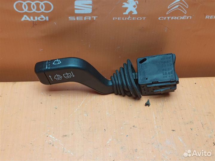 Переключатель поворотов подрулевой Opel Corsa C