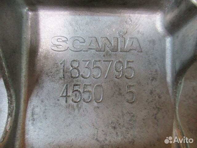 Крышка блока цилиндров Scania P,G,R series