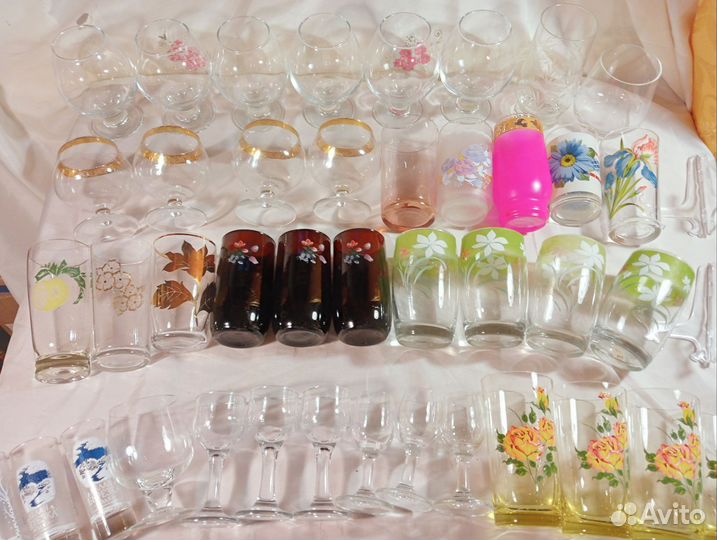 Посуда, тарелки, ложки, вилки