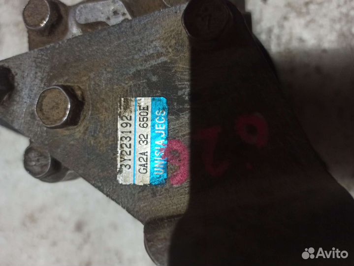 Насос гидроусилителя руля Mazda 626 GE,GF