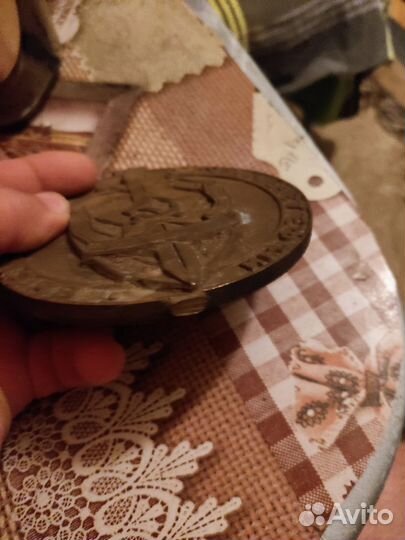 Настольная медаль. высшей школе Дзержинского