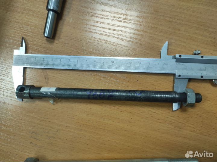 Ось колеса на мопед Карпаты/Верховина/Рига