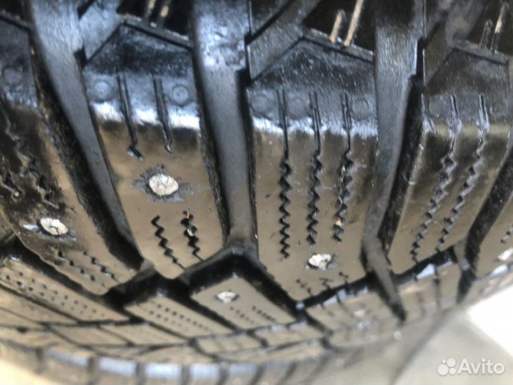 Continental IceContact 2 SUV 255/55 R18