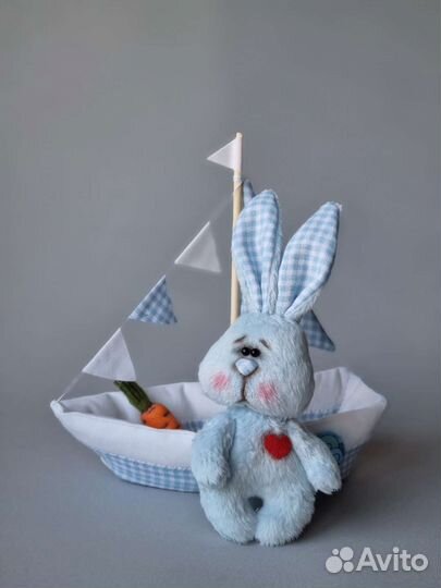 Плюшевый заяц