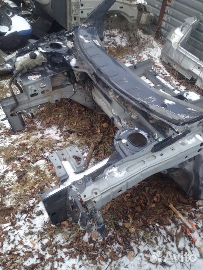 Передняя часть Renault Megane 2