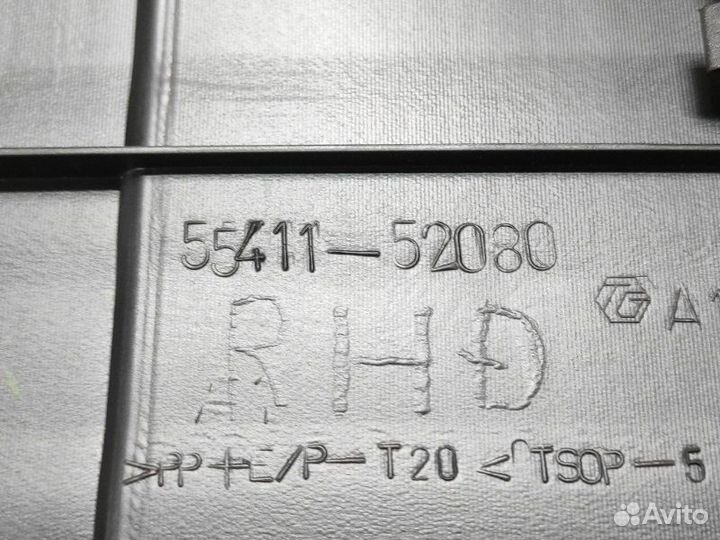 Накладка на панель приборов Toyota Ist NCP60