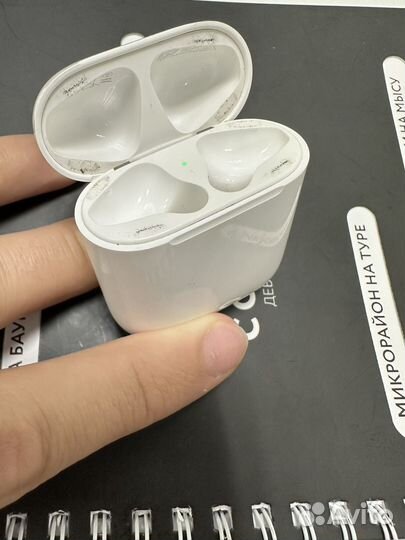 Кейс для AirPods