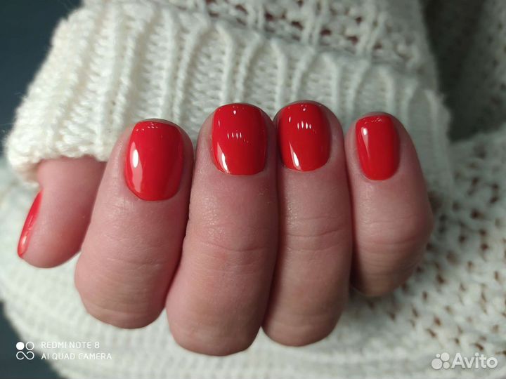 Маникюр с покрытием гель-лаком