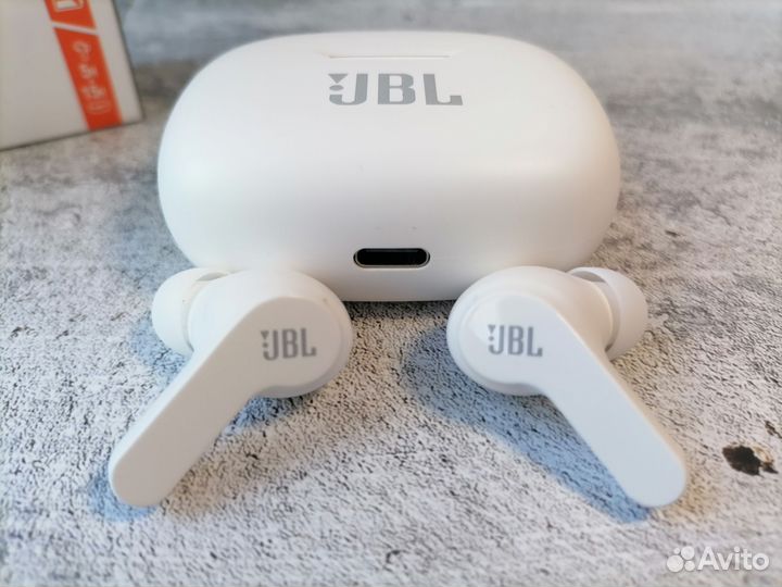 Беспроводные наушники JBL wave 200 TWS