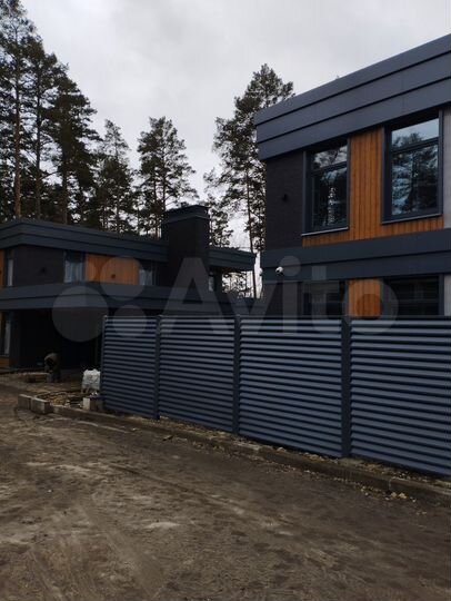 Коттедж 290 м² на участке 3,5 сот.