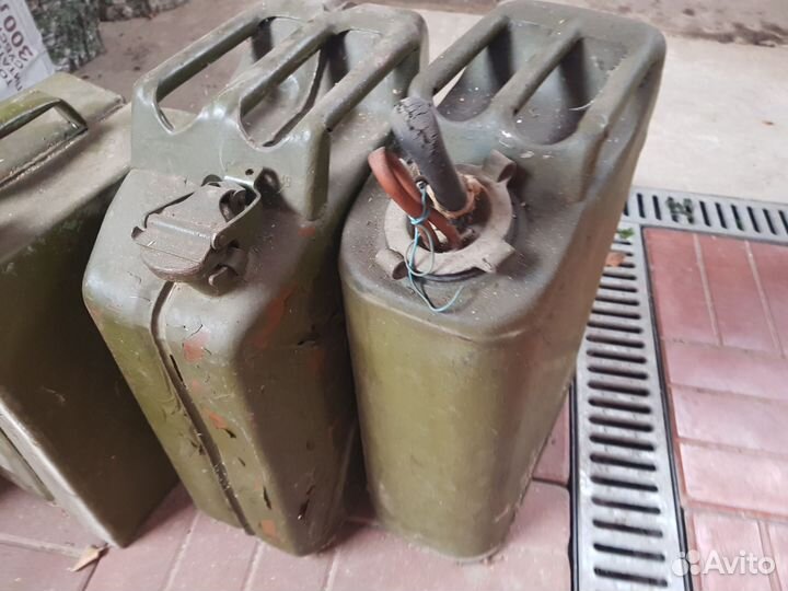 Канистры металлические