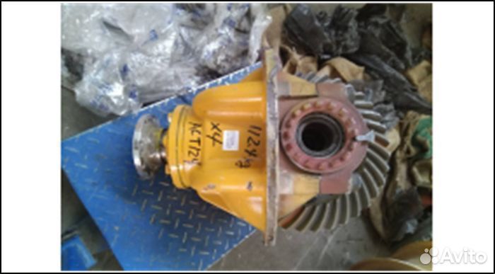 Редуктор переднего моста правый (24 шл, 6/37, флан