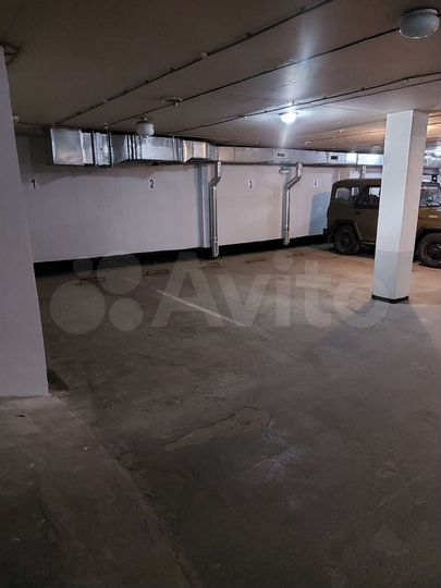 Машиноместо, 16 м²