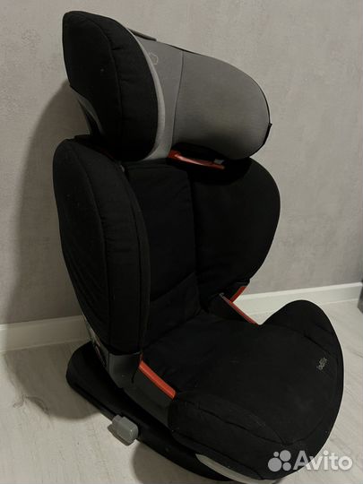 Продаю бу автокресло Bebe Confort RodiFix