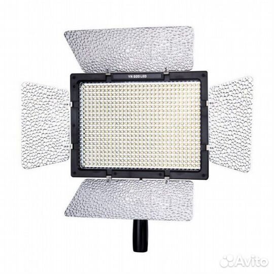 Осветитель Yongnuo YN-600L LED 3200-5500K