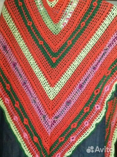 Шаль вязаная 