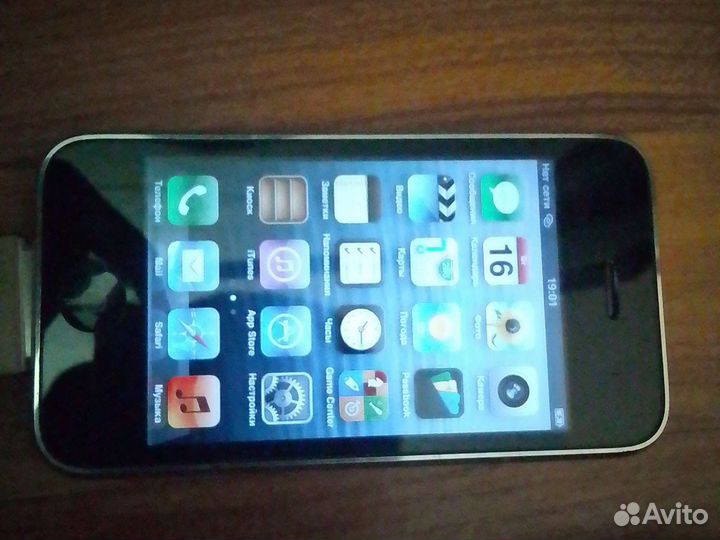 Телефон iPhone 3G