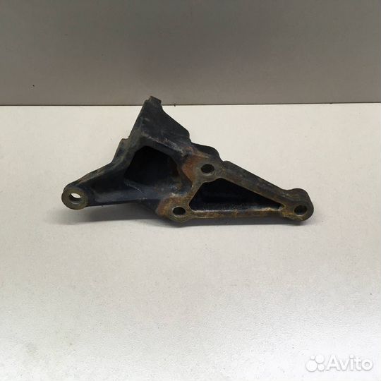 Кронштейн двигателя правый Toyota Allex 2001-2006