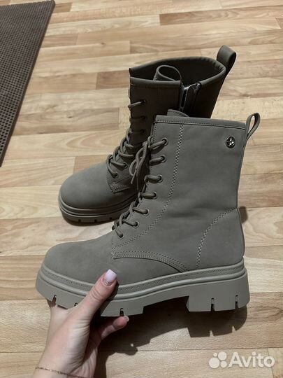 Ботинки зимние кож.зам 39-40 размер