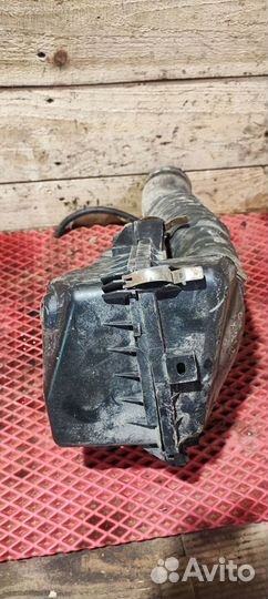 Корпус воздушного фильтра Geely MK Cross