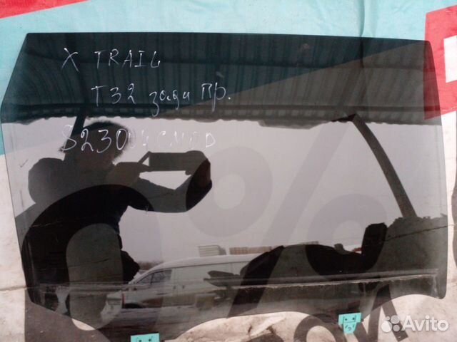 Стекло боковое двери Nissan X-trail Прав