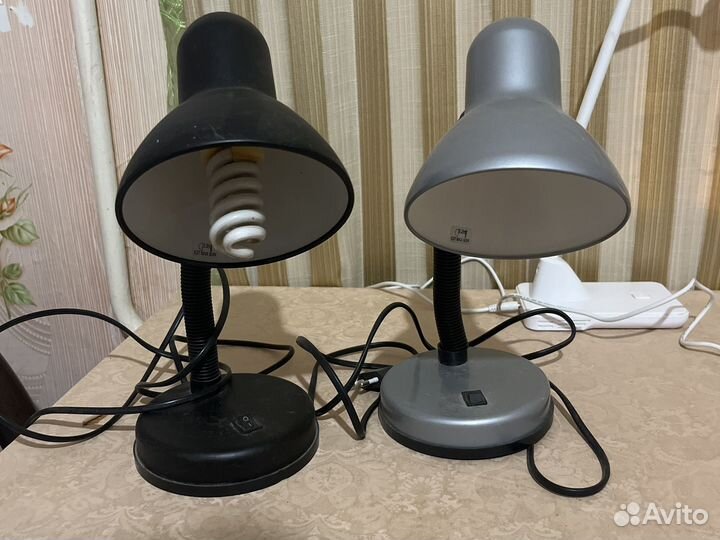 Лампа настольная