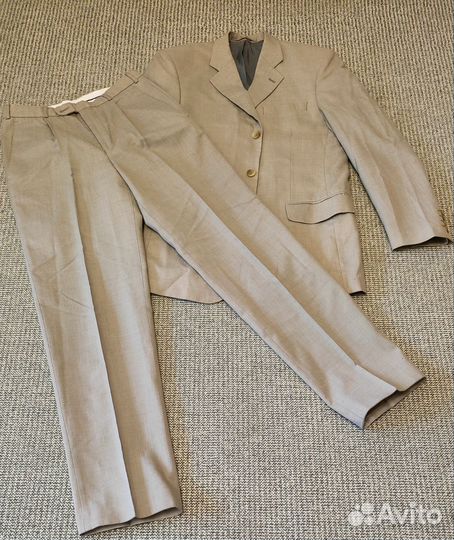 Мужской классический костюм