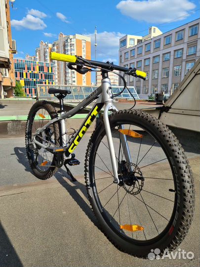 Велосипед подростковый Scott Scale RC 600