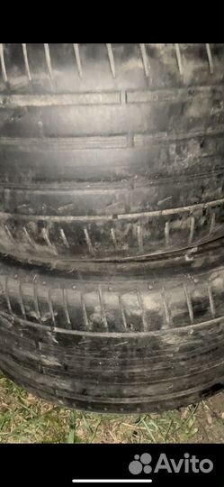 Vanderbilt Arctic Claw Winter TXI 275/40 R19