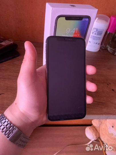 iPhone X, 64 ГБ