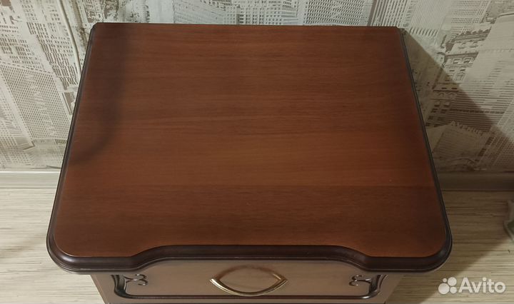 Прикроватная тумба