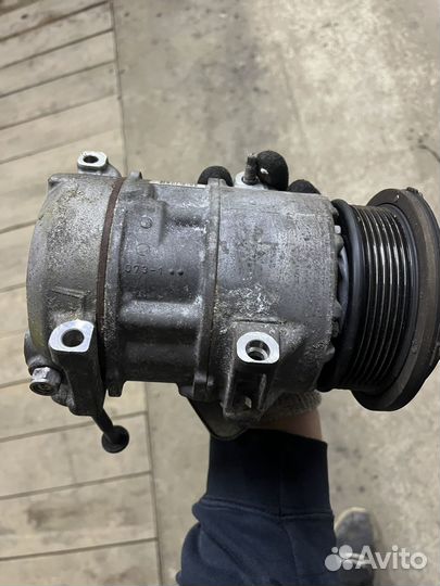 Компрессор кондиционера Toyota Estima 4472601148