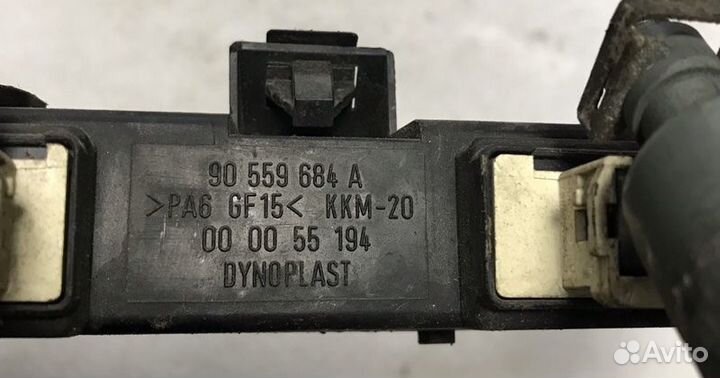 Топливная рампа Opel Vectra B 1.6 1998