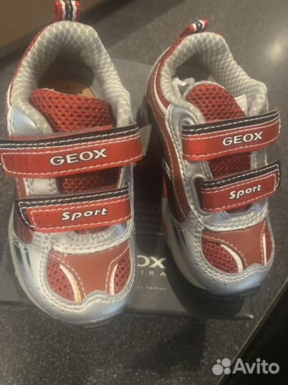 Кроссовки Geox 21 размер новые