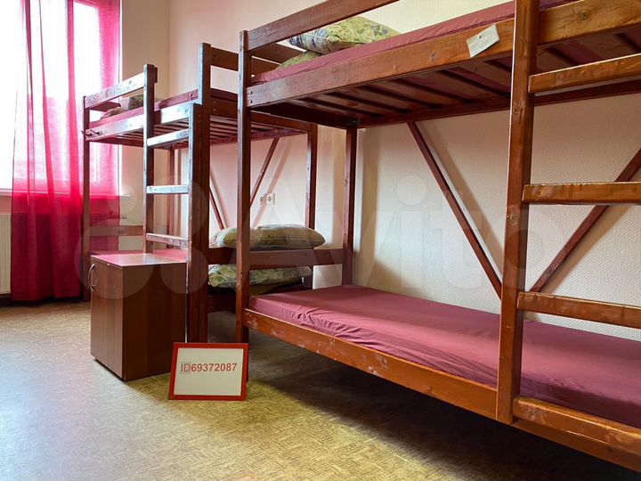 Комната 13 м² в > 9-к., 5/5 эт.