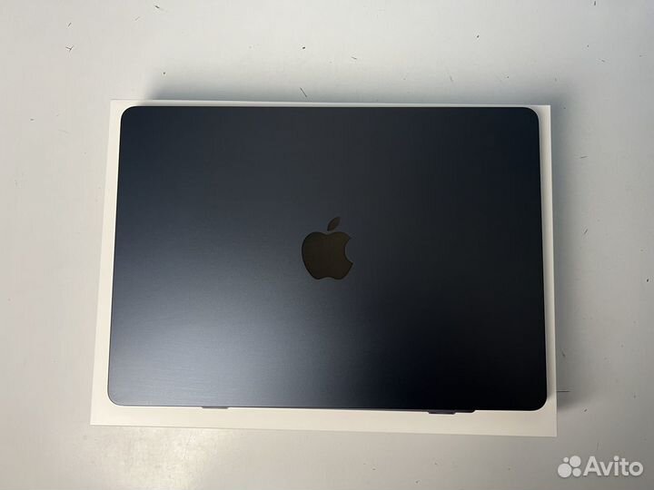 MacBook Air 13 2022 M2 512Gb, 85 циклов, комплект