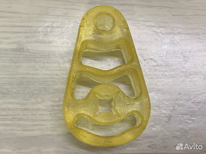 Подвес глушителя BMW