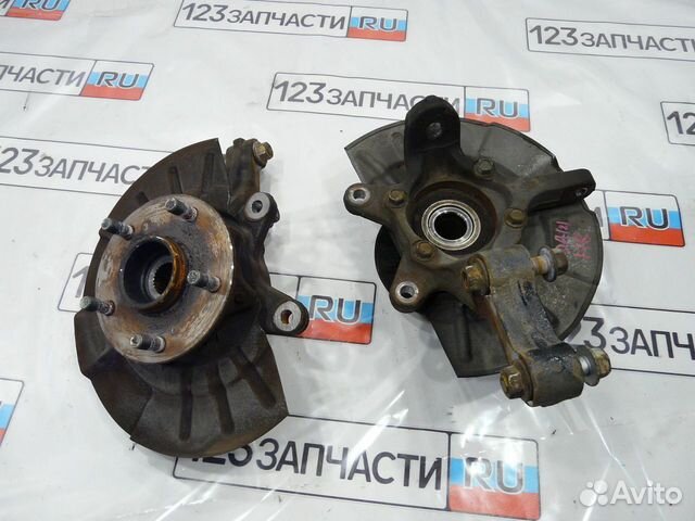 Ступица передняя левая Suzuki Escudo TDA4W J24B