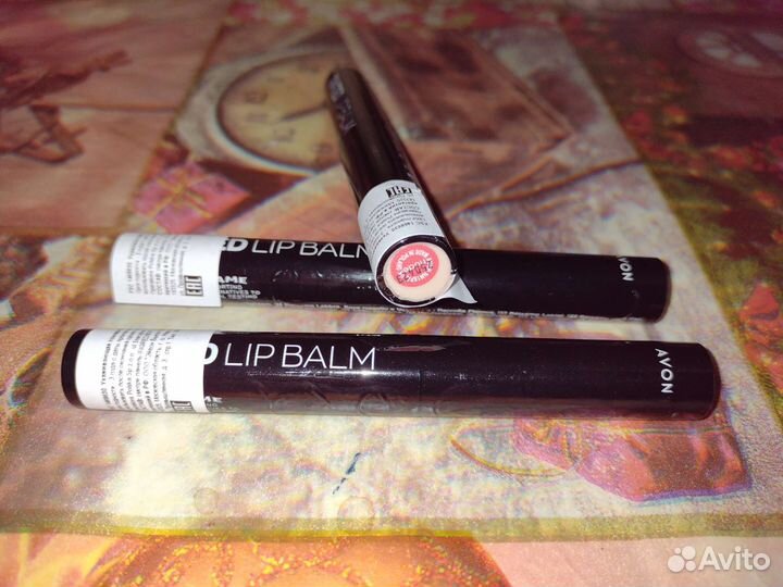 Ухаживающая помада- бальзам для губ avon