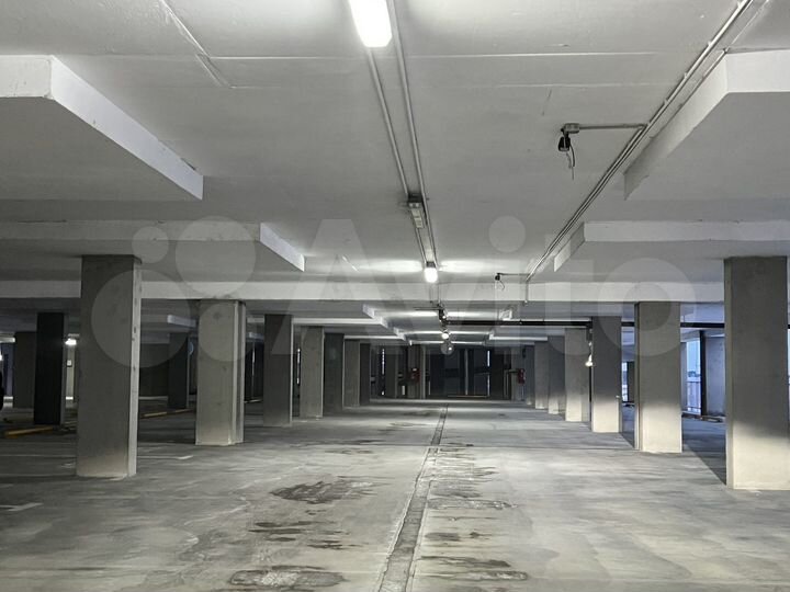 Машиноместо, 14 м²