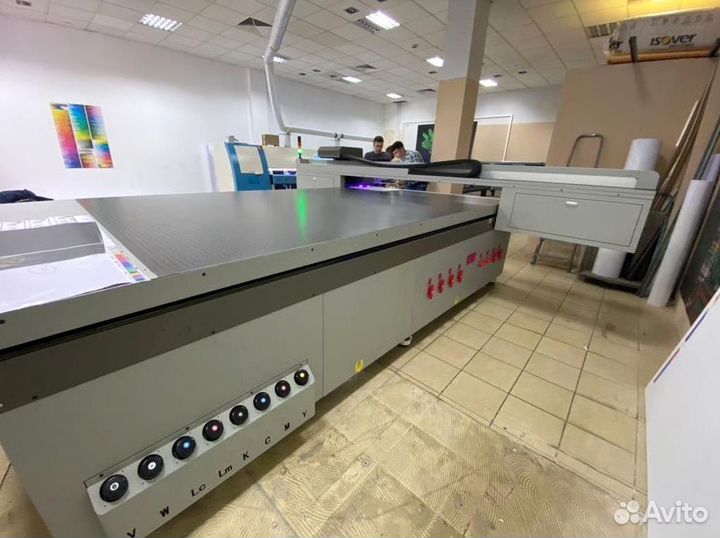 Планшетный уф-принтер 2513