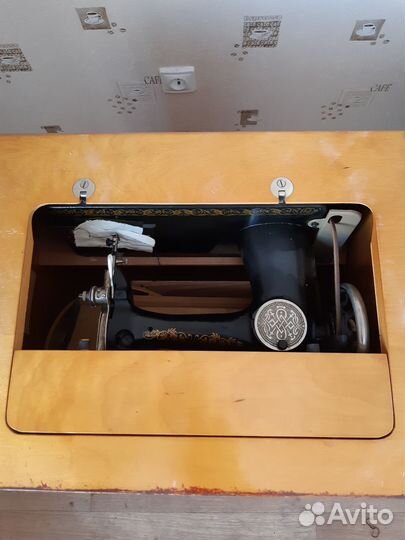 Швейная машинка Подольск ножная