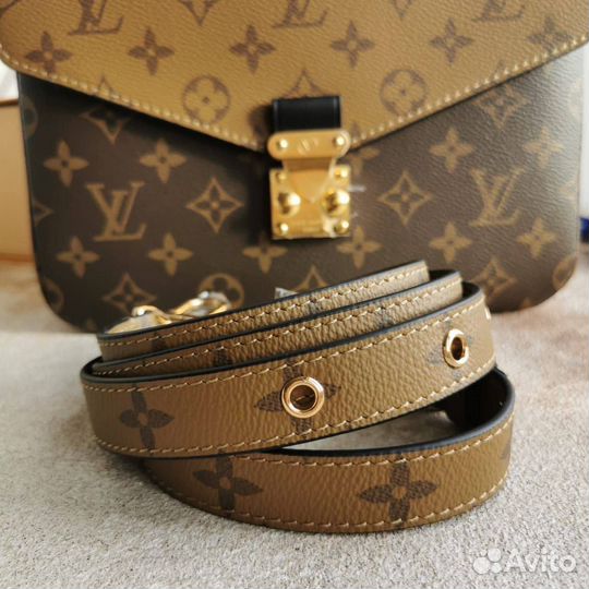 Сумка Louis Vuitton pochette metis