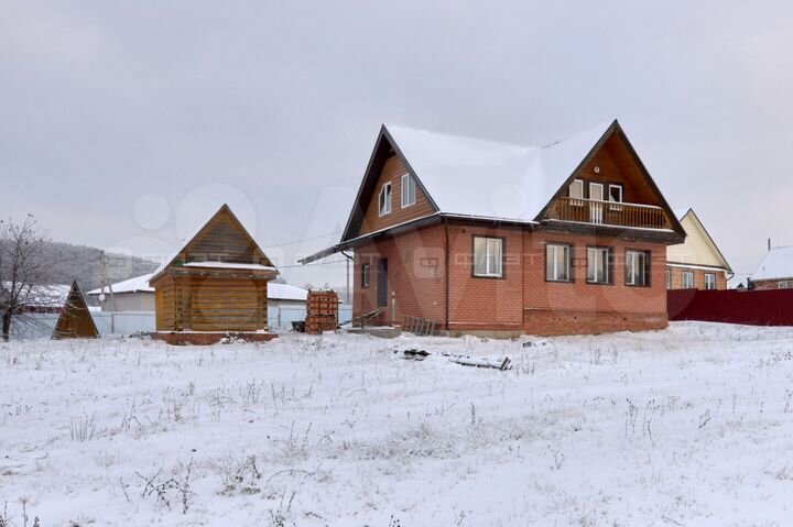 Дом 155,2 м² на участке 21,9 сот.