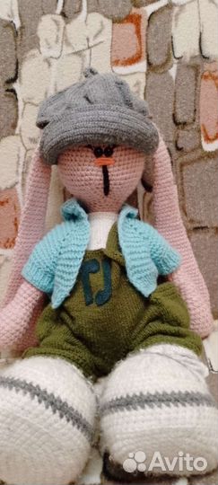 Мягкая игрушка зайщиха